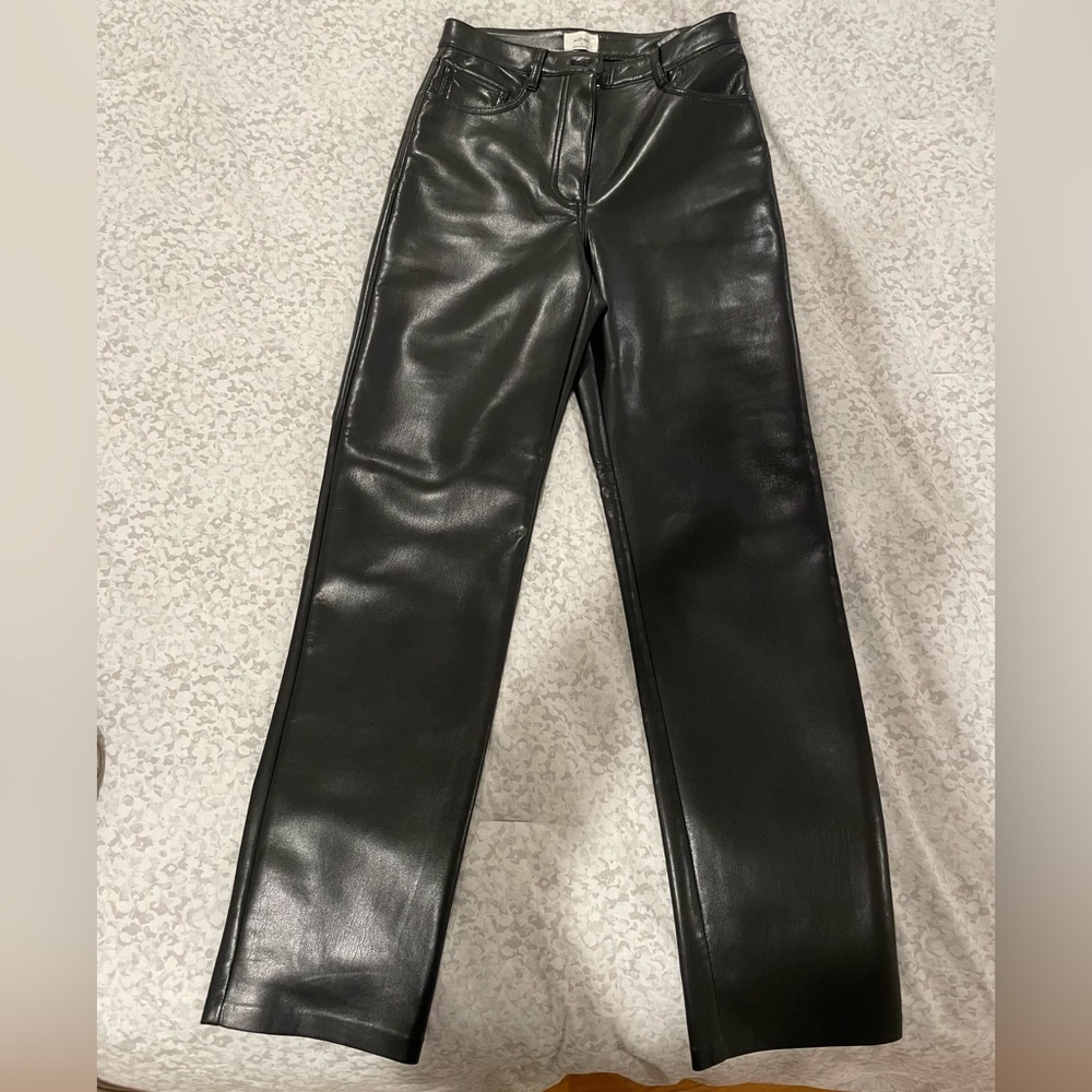 Aritzia Wilfred leather pants NEVER WORN